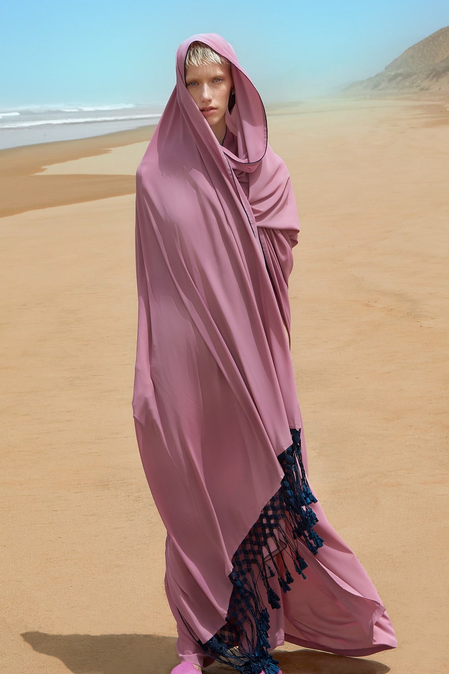 SHAWLS