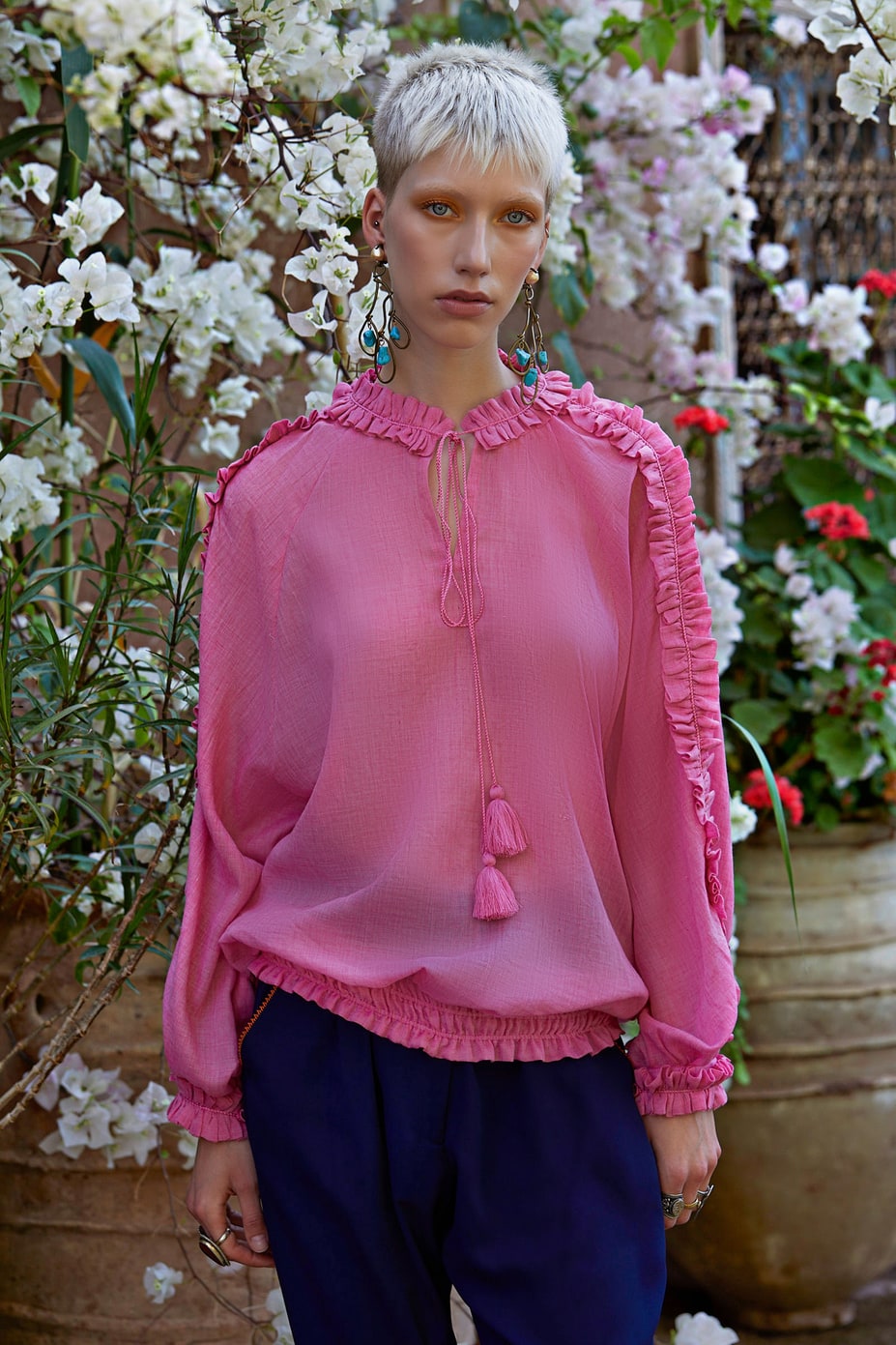 BLOUSE