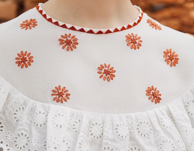 BLOUSE
